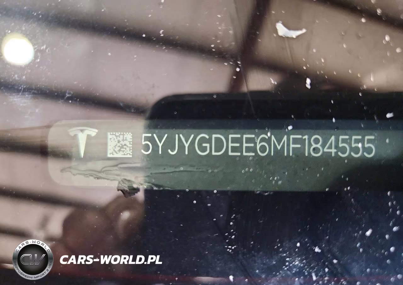 2021 Tesla Model Y VIN:5YJYGDEE6MF184555 - 13