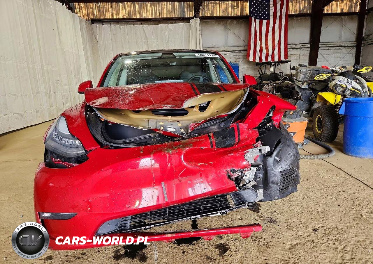 2021 Tesla Model Y VIN:5YJYGDEE6MF184555 - 5