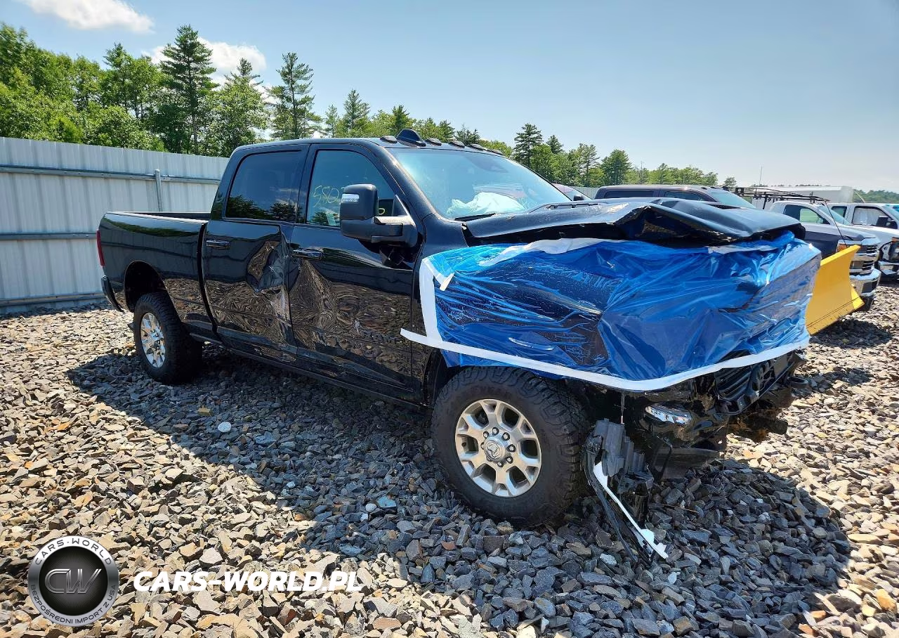 2026 Ram 2500 Laramie VIN:3C6UR5FJ5TG168728 - 4