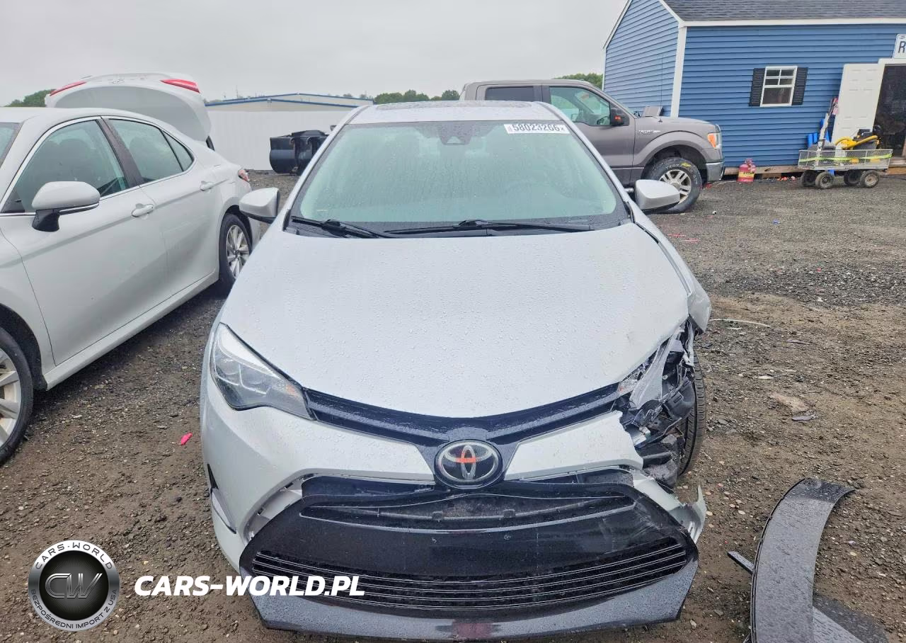 2018 Toyota Corolla Xle VIN:2T1BURHE5JC047484 - 5