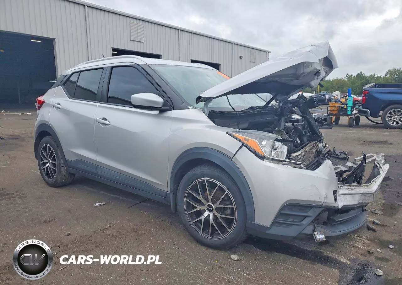 2019 Nissan Kicks Sv VIN:3N1CP5CU8KL491799 - 4