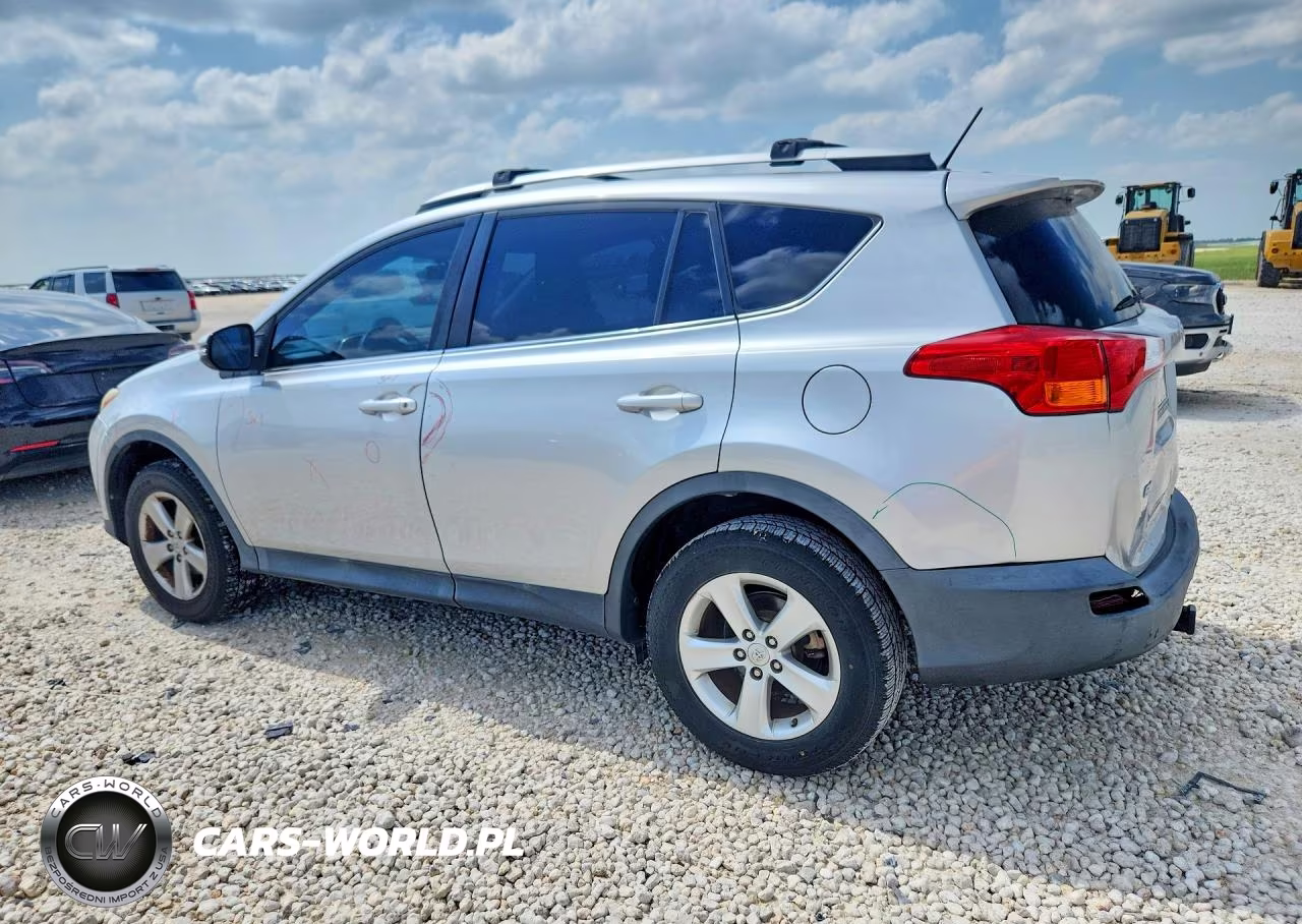 2014 Toyota Rav4 Xle VIN:2T3RFREV0EW196975 - 2