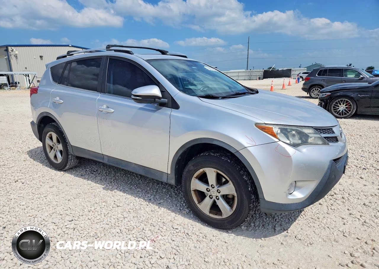 2014 Toyota Rav4 Xle VIN:2T3RFREV0EW196975 - 4