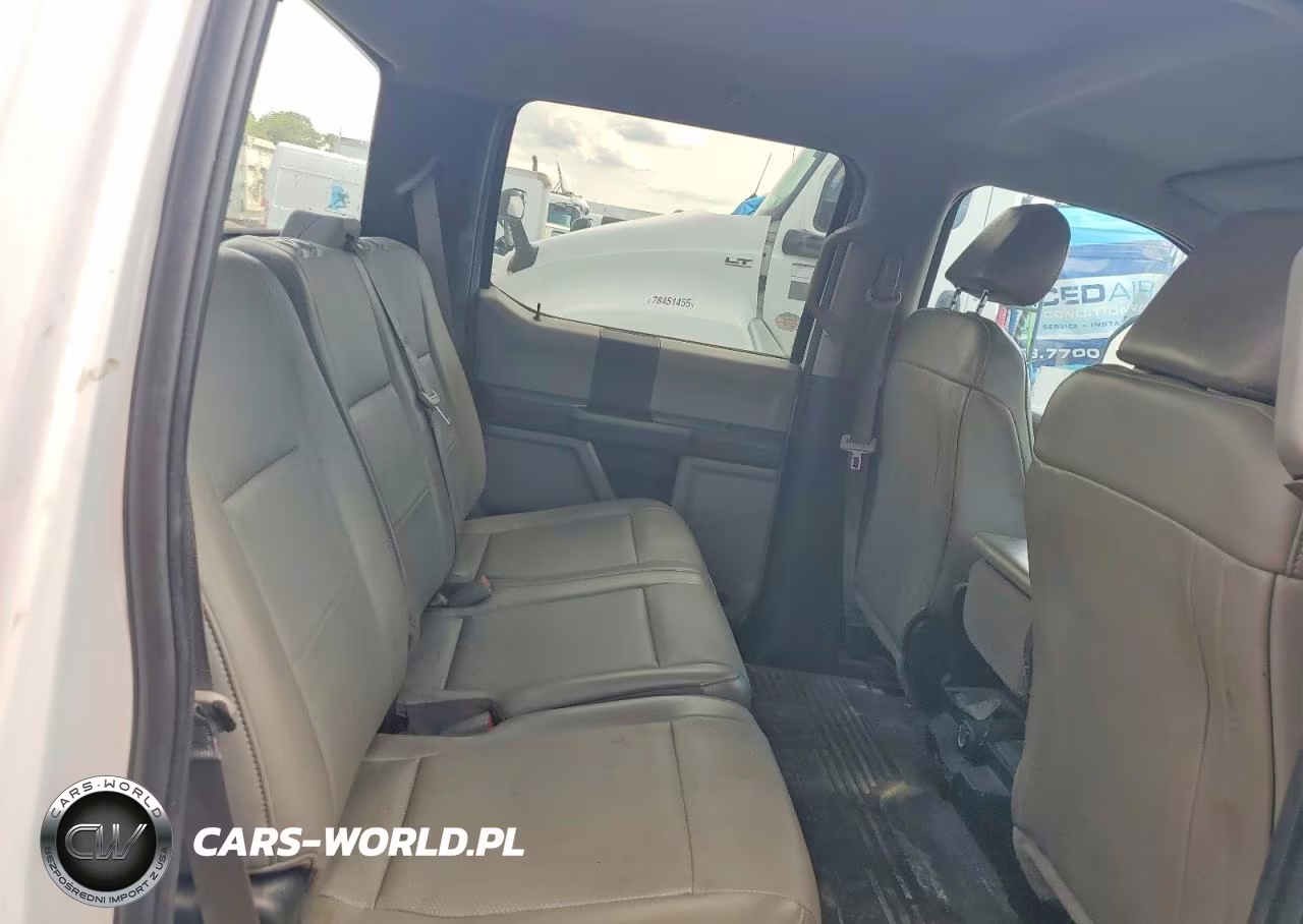 2018 Ford F350 Super Duty VIN:1FD8W3GT7JEC82446 - 11