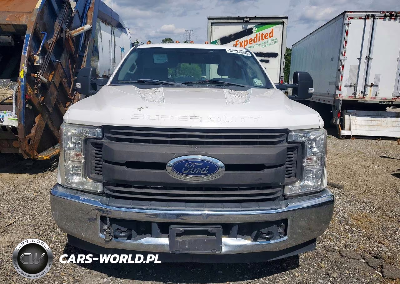 2018 Ford F350 Super Duty VIN:1FD8W3GT7JEC82446 - 5