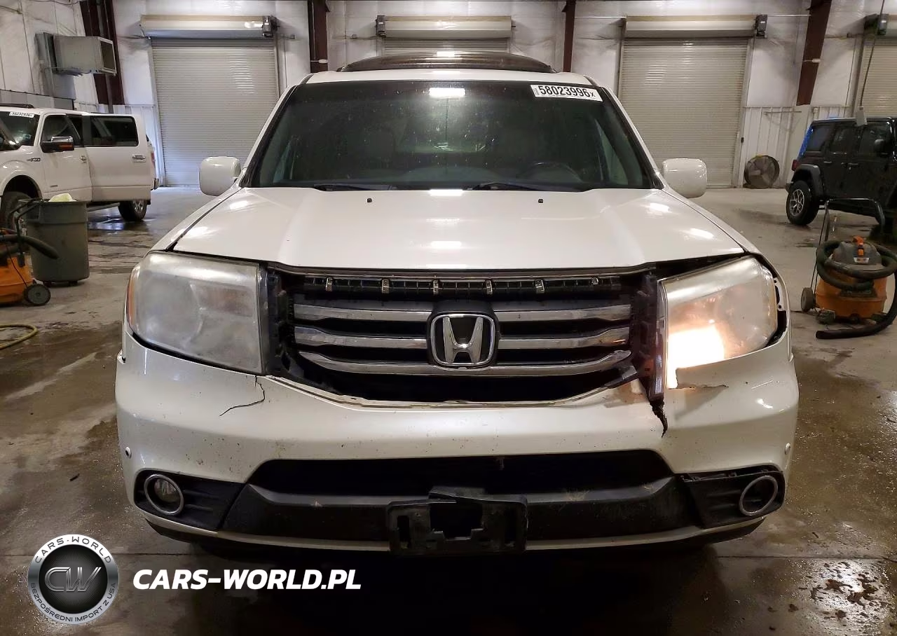 2013 Honda Pilot Touring VIN:5FNYF4H90DB067989 - 5