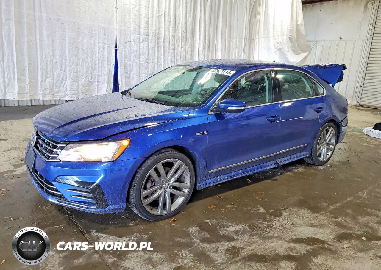 2017 Volkswagen Passat R-Line