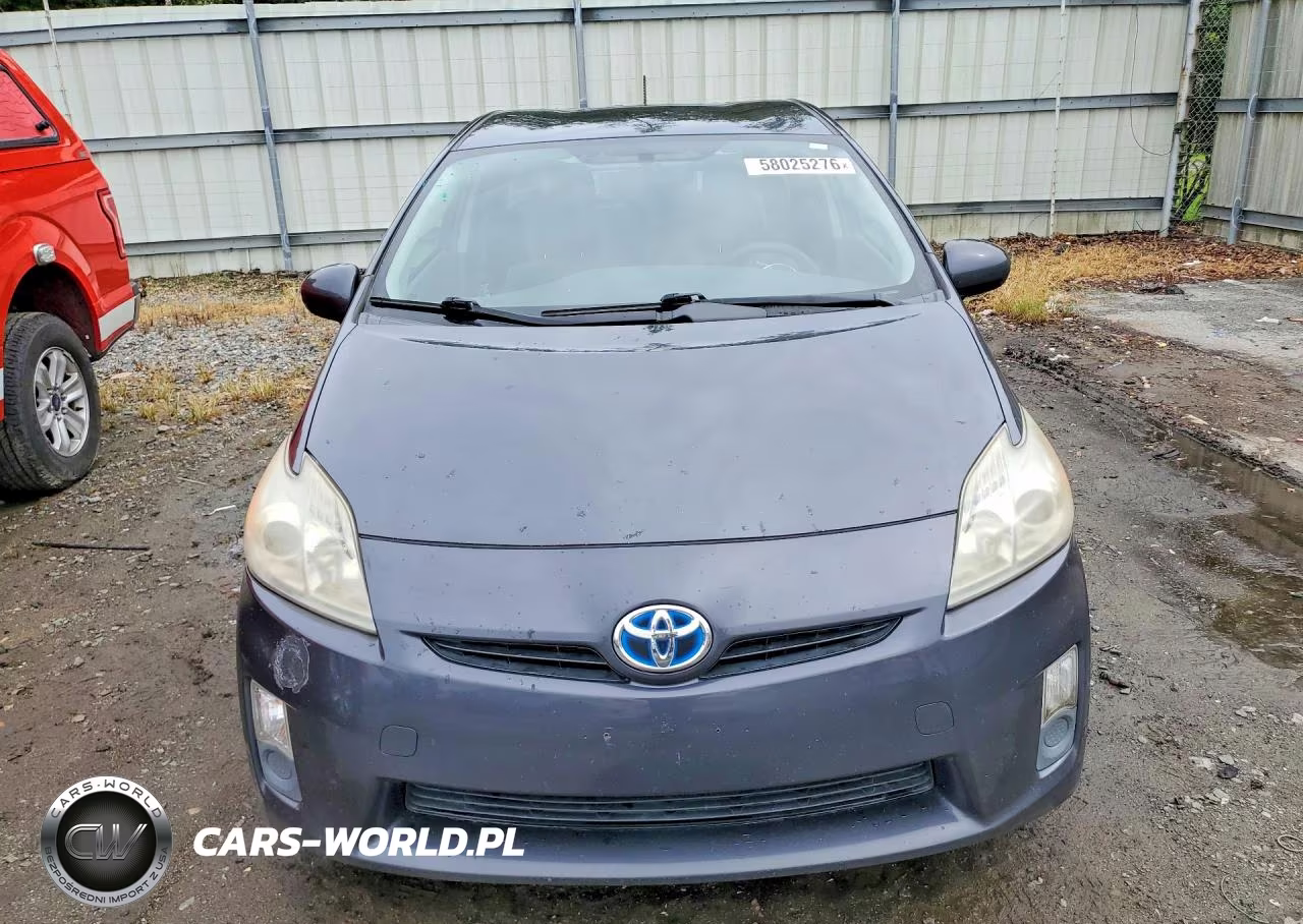 2011 Toyota Prius Three VIN:JTDKN3DUXB0319174 - 5