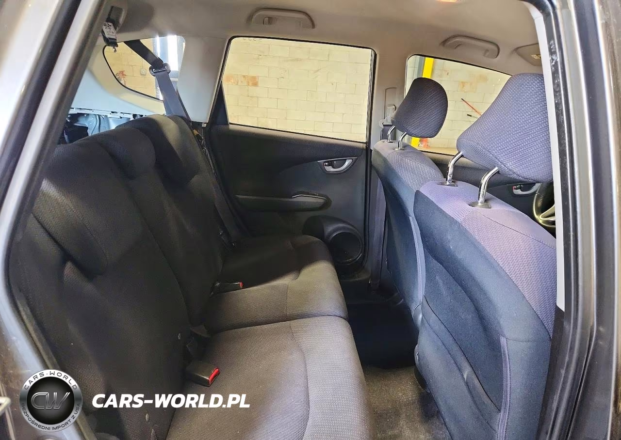2012 Honda Fit Sport VIN:JHMGE8H59CC016374 - 10
