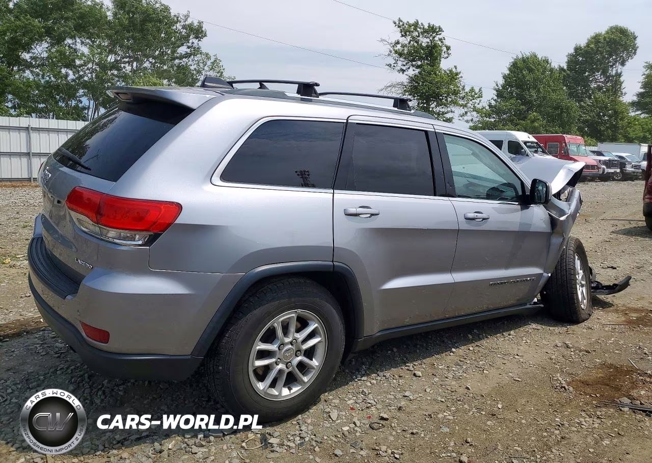 2019 Jeep Grand Cherokee Laredo VIN:1C4RJFAG5KC537032 - 3