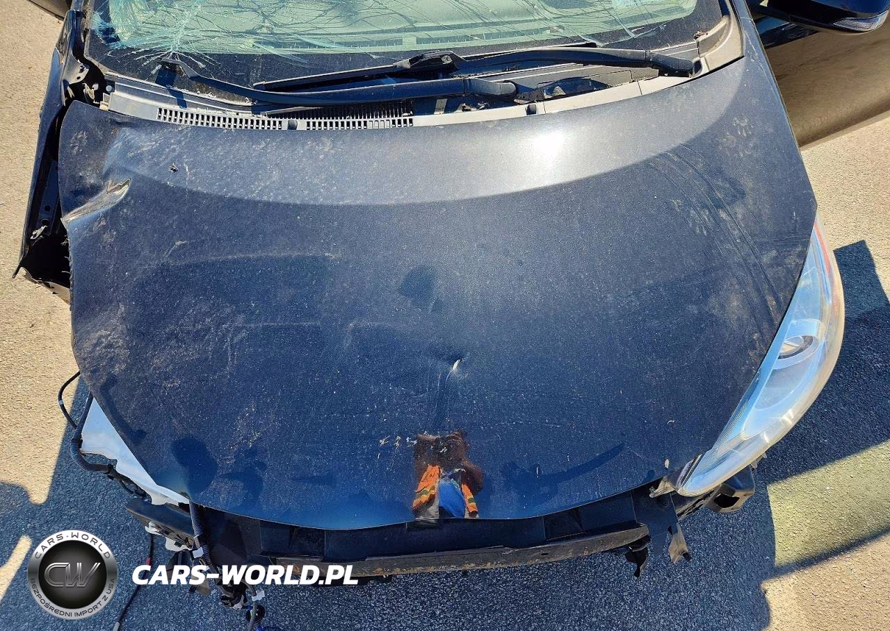 2015 Toyota Prius C Two VIN:JTDKDTB32F1104577 - 11