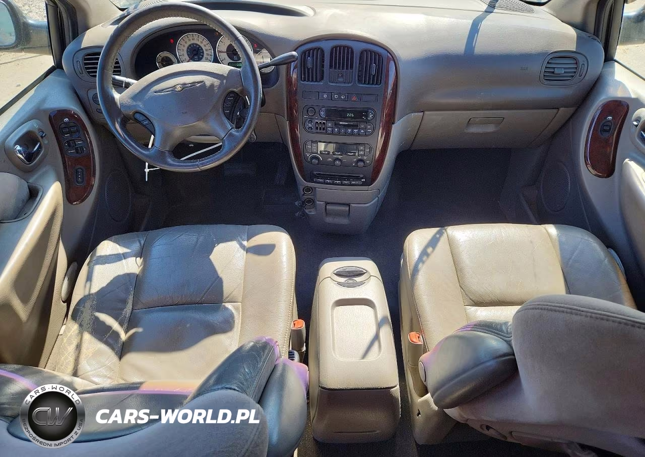 2002 Chrysler Town & Country Limited VIN:2C8GP64L92R609208 - 8