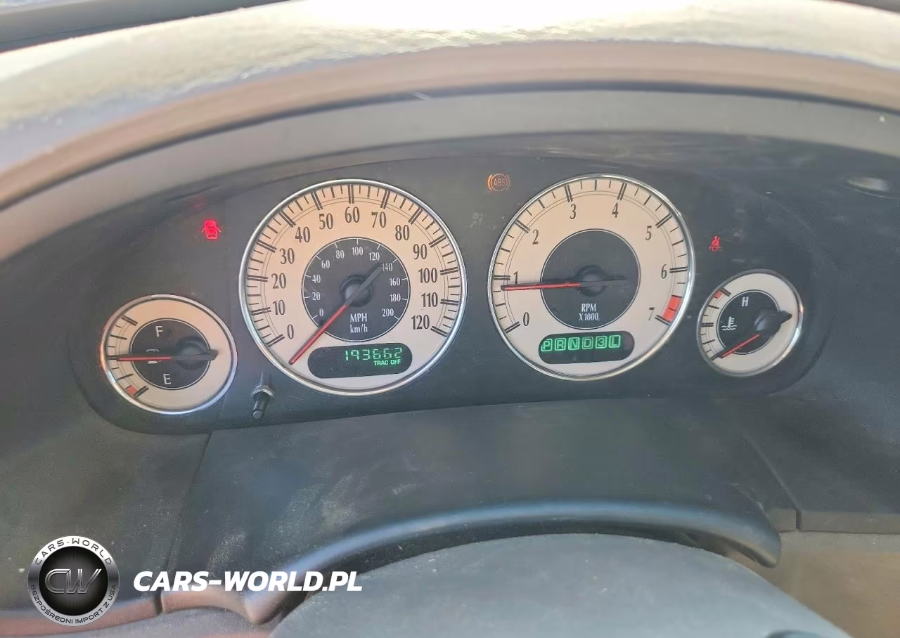 2002 Chrysler Town & Country Limited VIN:2C8GP64L92R609208 - 9