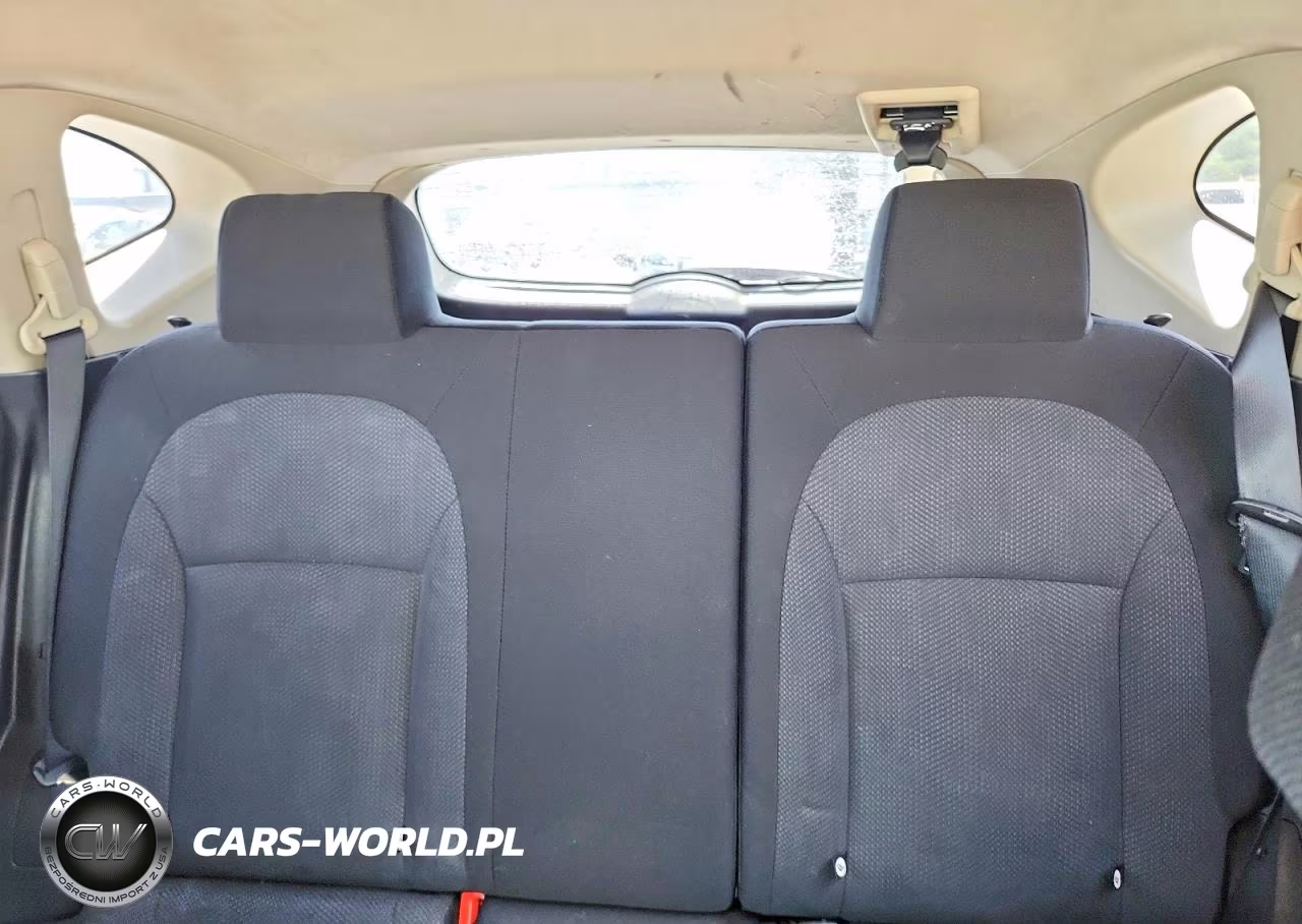 2012 Nissan Rogue S VIN:JN8AS5MVXCW419223 - 10