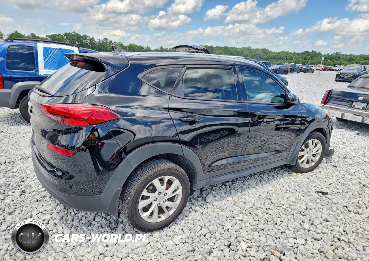 2019 Hyundai Tucson Value VIN:KM8J33A46KU938140 - 3