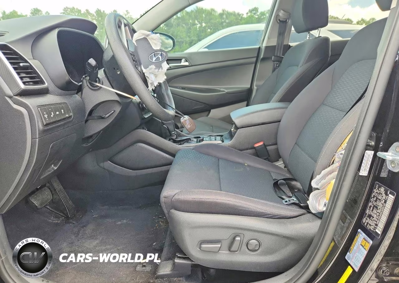 2019 Hyundai Tucson Value VIN:KM8J33A46KU938140 - 7