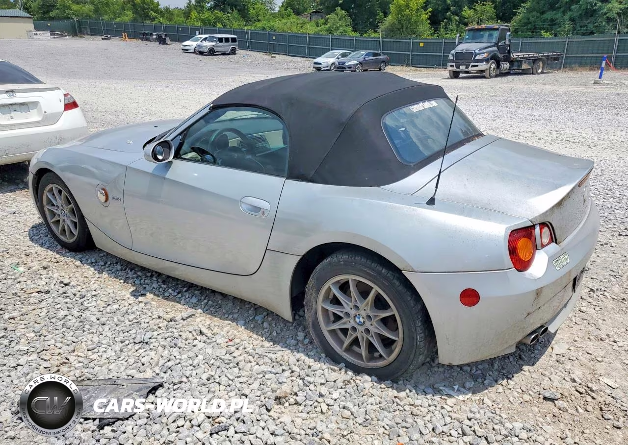 2004 BMW Z4 2.5 VIN:4USBT33524LS51660 - 2