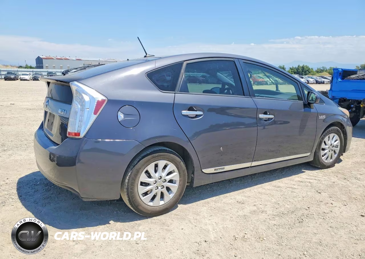2014 Toyota Prius Plug-In Hybrid Advanced VIN:JTDKN3DP4E3057004 - 3