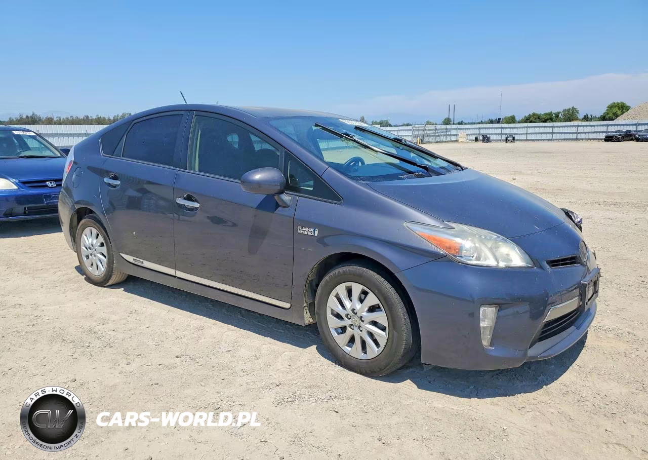 2014 Toyota Prius Plug-In Hybrid Advanced VIN:JTDKN3DP4E3057004 - 4
