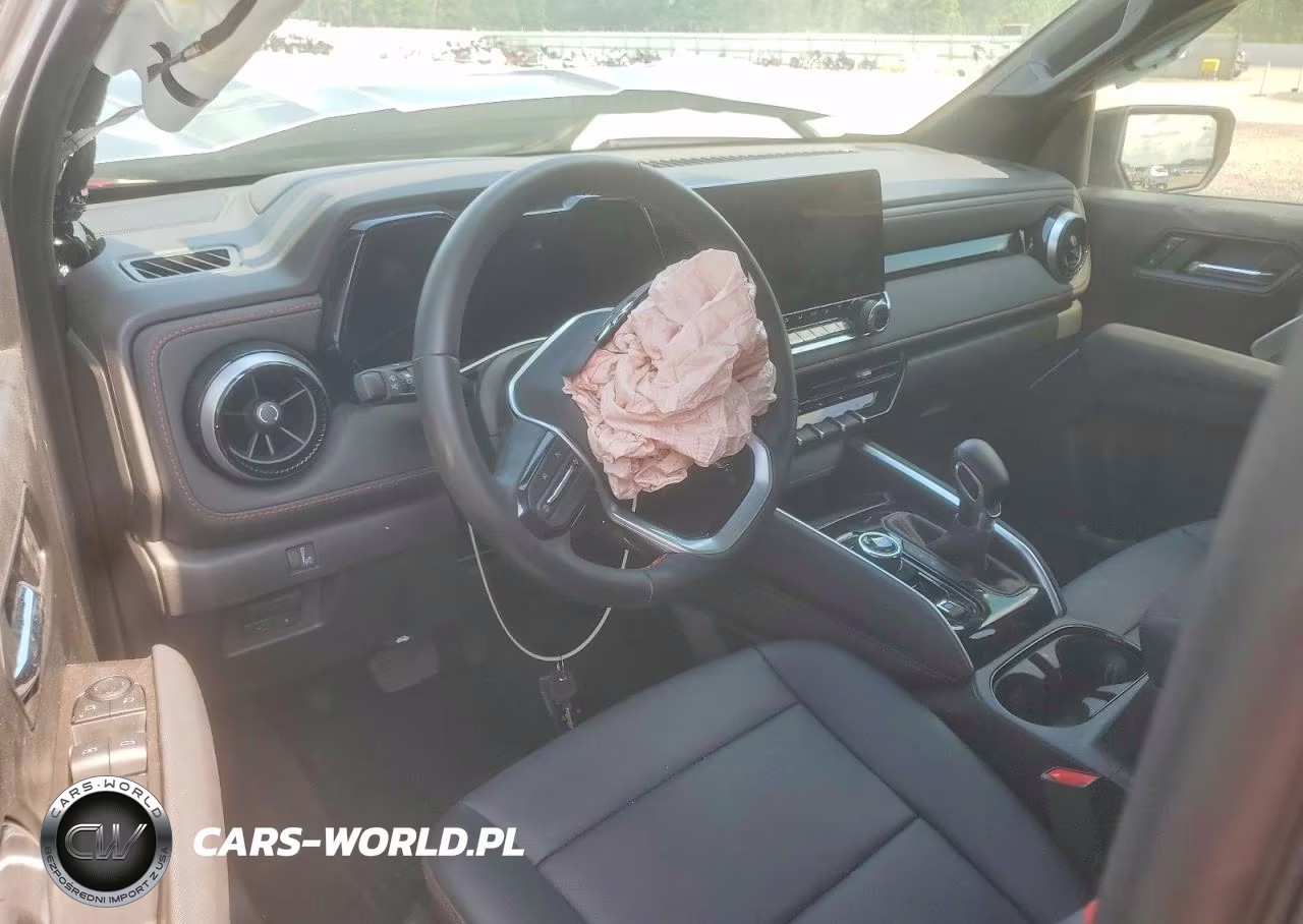 2025 Chevrolet Colorado Z71 VIN:1GCPTDEK4S1240382 - 8