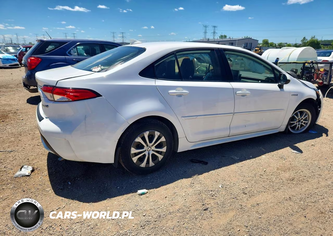 2021 Toyota Corolla Le VIN:JTDEAMDE7MJ009424 - 3