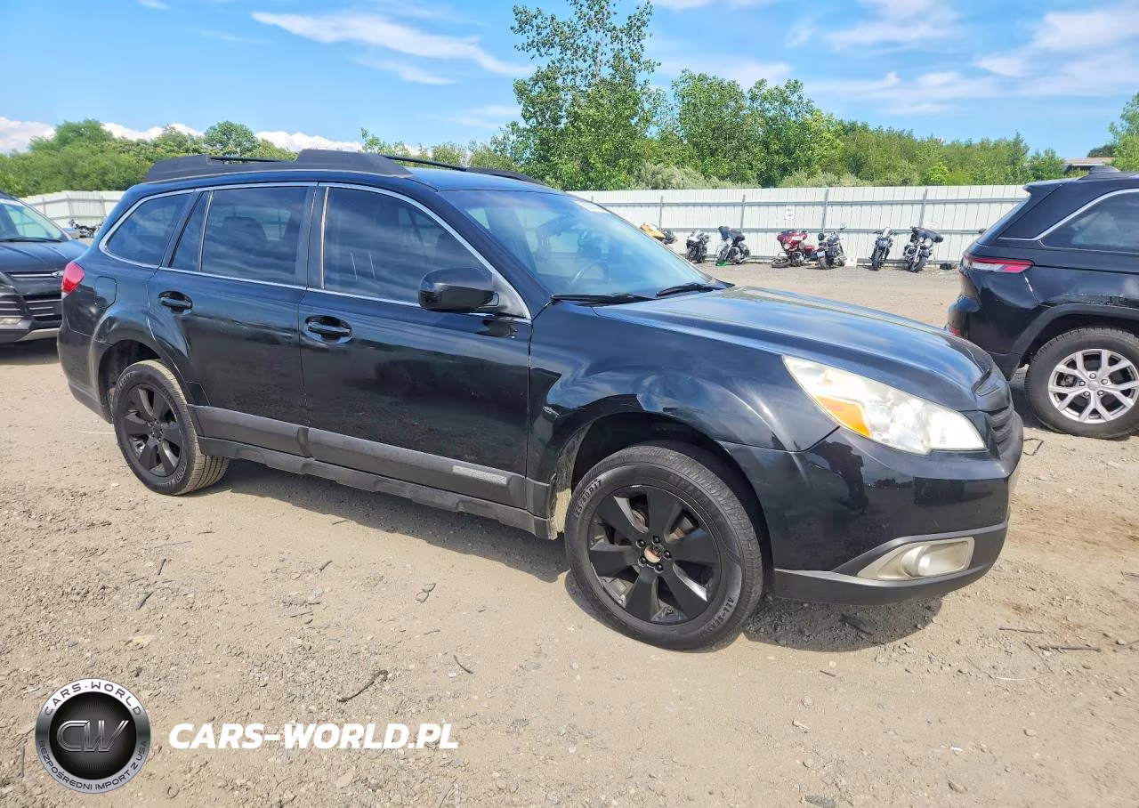 2012 Subaru Outback 2.5I Premium VIN:4S4BRBCC3C3267180 - 4