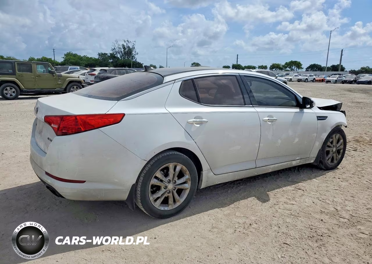 2013 Kia Optima VIN:5XXGN4A72DG154541 - 3