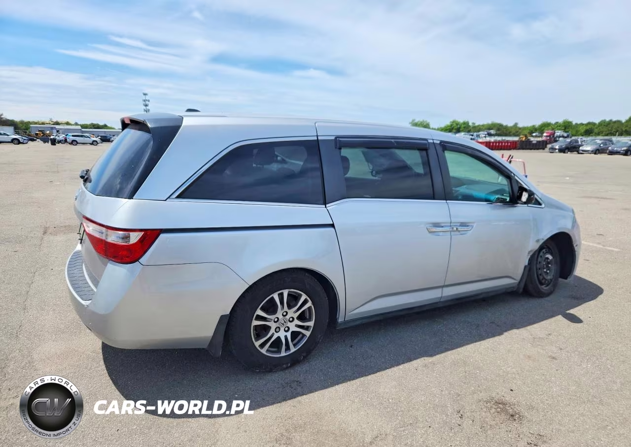 2011 Honda Odyssey Exl VIN:5FNRL5H60BB060353 - 3