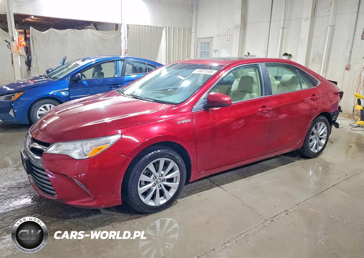 2015 Toyota Camry Hybrid Xle