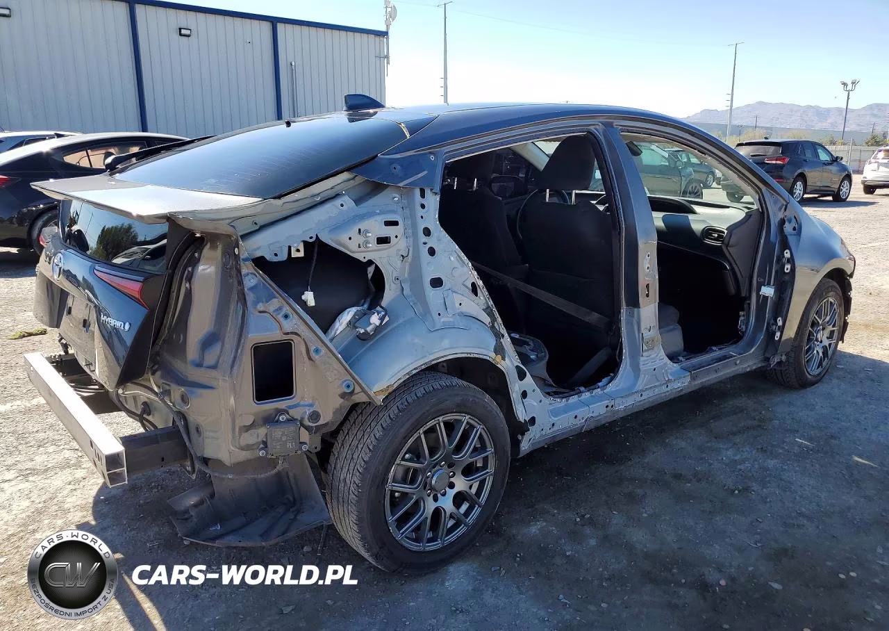 2022 Toyota Prius Le VIN:JTDKAMFU2N3184225 - 3
