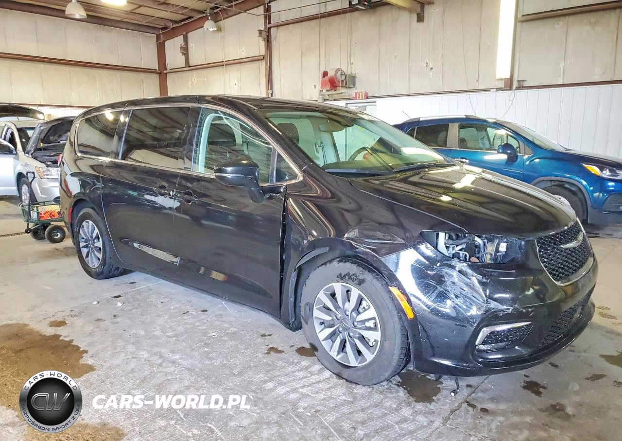 2024 Chrysler Pacifica Hybrid Select VIN:2C4RC1S77RR164394 - 4