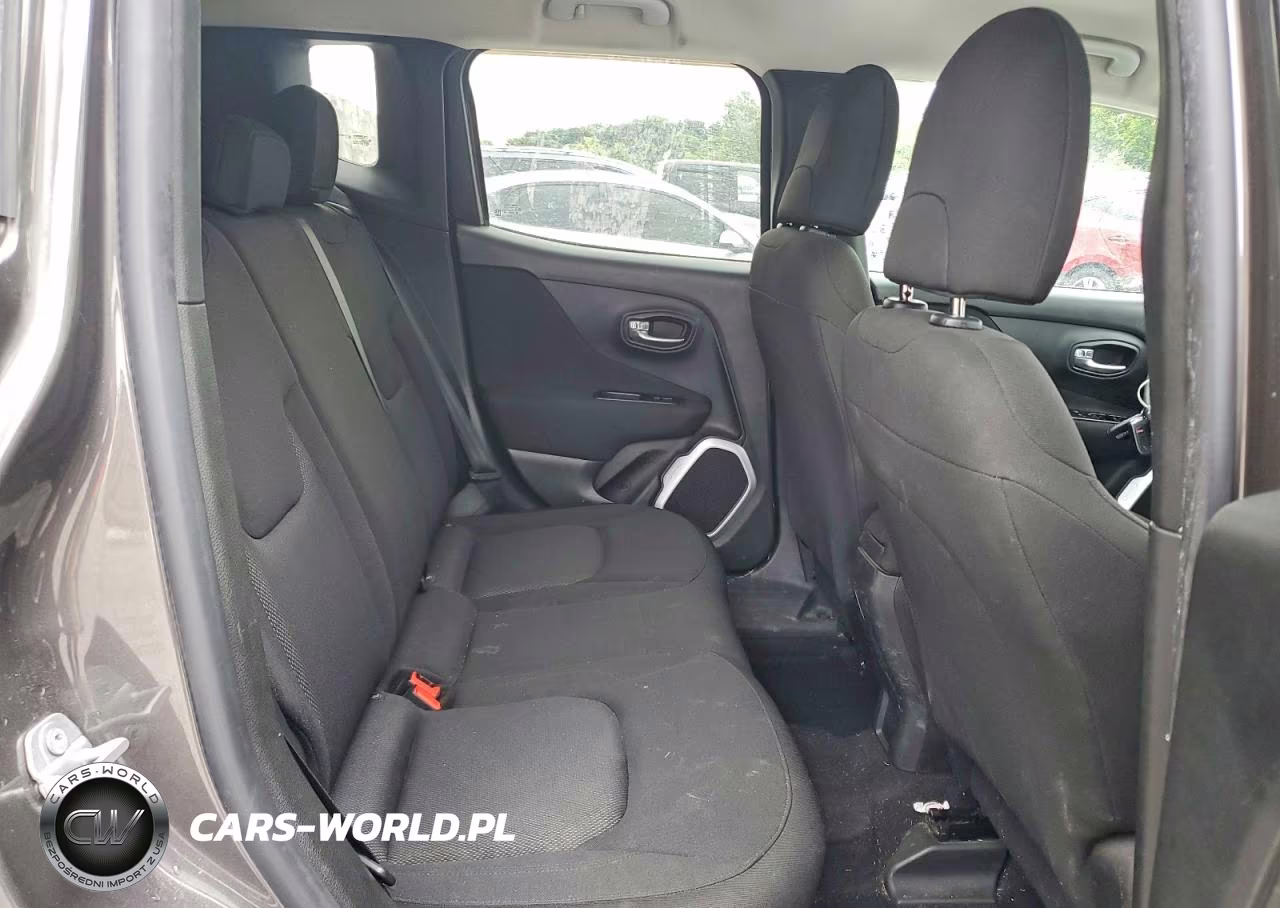 2018 Jeep Renegade Sport VIN:ZACCJBAB2JPG80520 - 10