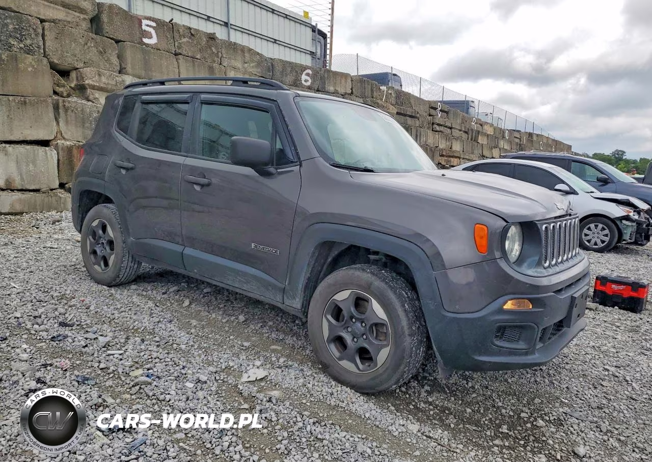 2018 Jeep Renegade Sport VIN:ZACCJBAB2JPG80520 - 4
