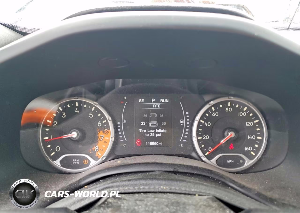 2018 Jeep Renegade Sport VIN:ZACCJBAB2JPG80520 - 9