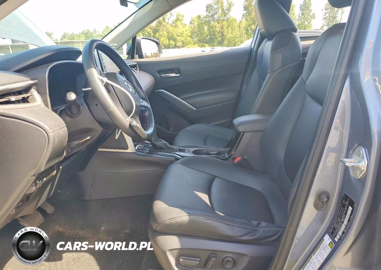 2022 Toyota Corolla Cross Xle VIN:7MUDAABG3NV021384 - 7