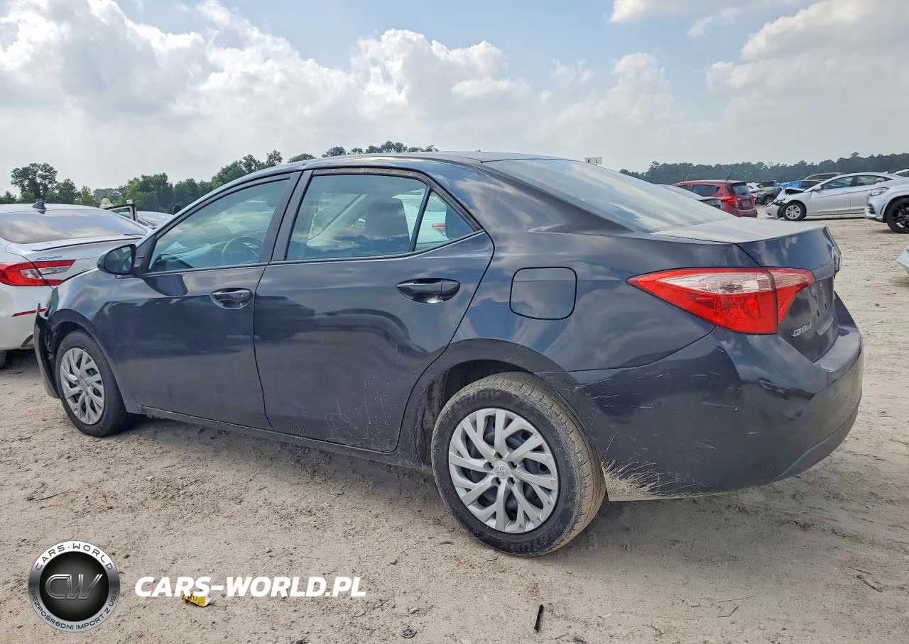 2018 Toyota Corolla Le VIN:5YFBURHE4JP810594 - 2
