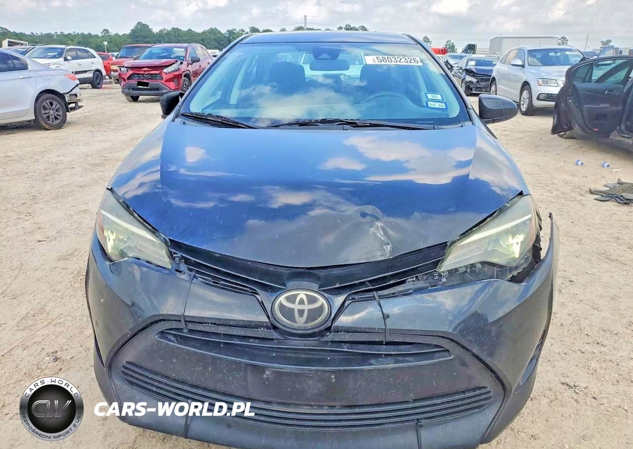 2018 Toyota Corolla Le VIN:5YFBURHE4JP810594 - 5