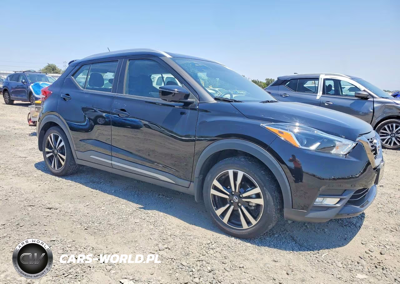 2020 Nissan Kicks Sr VIN:3N1CP5DV1LL494682 - 4