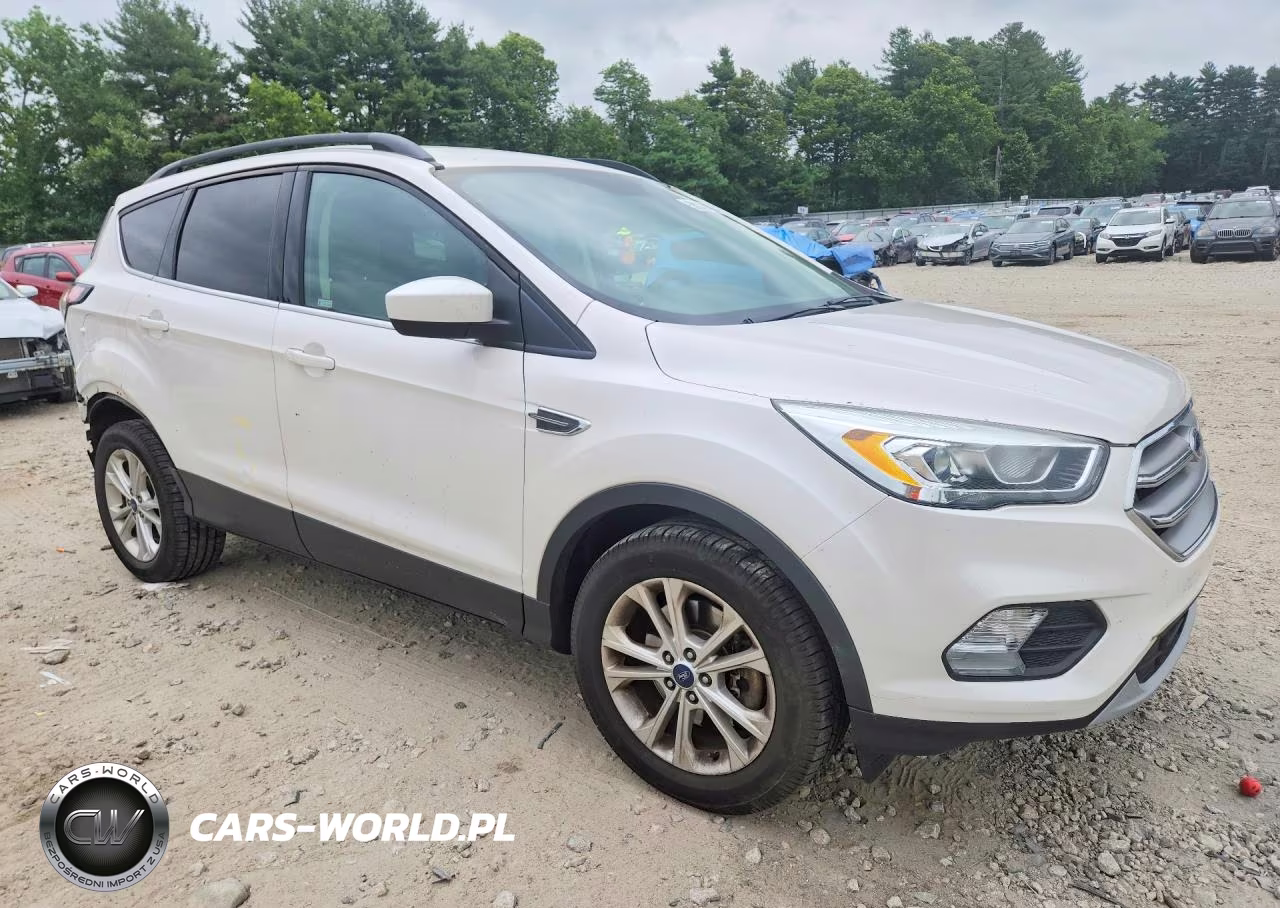 2017 Ford Escape Se VIN:1FMCU9G96HUB88470 - 4