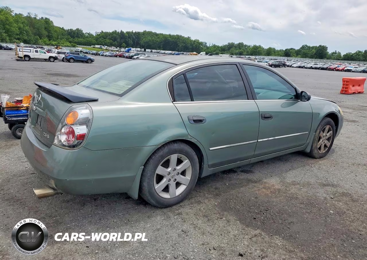 2004 Nissan Altima 2.5 VIN:1N4AL11DX4C111913 - 3