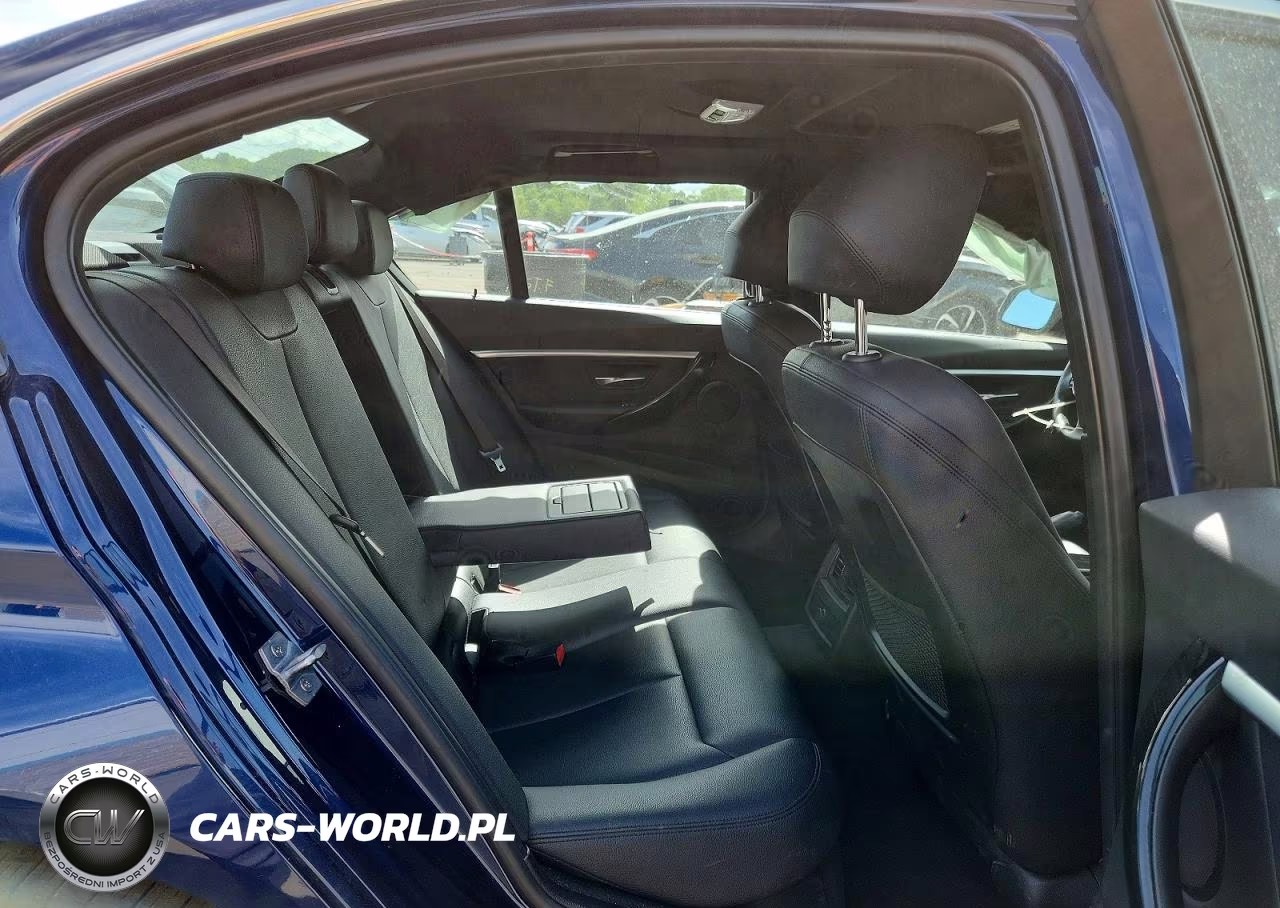 2018 BMW 330 Xi VIN:WBA8D9C52JA608386 - 10