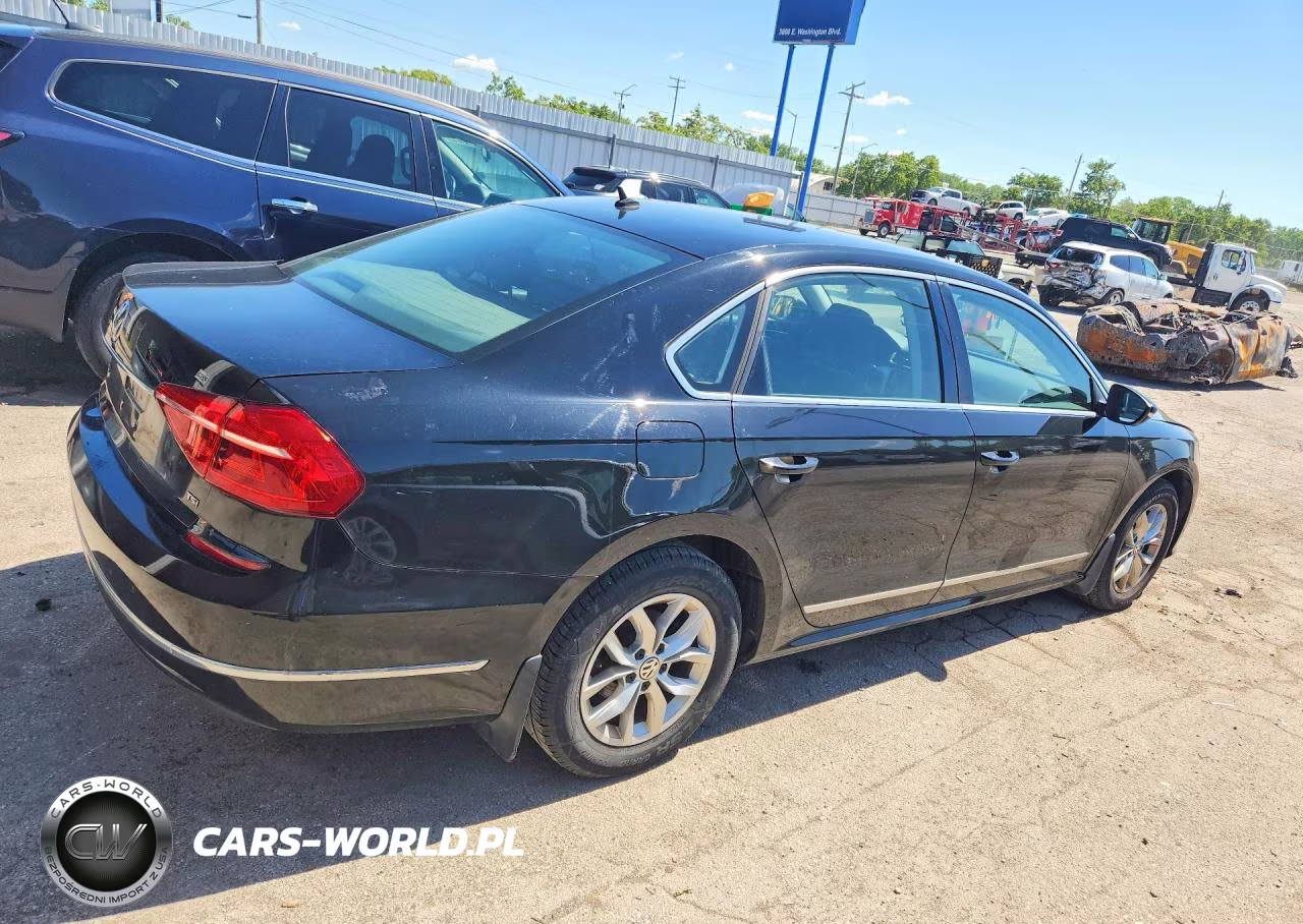 2016 Volkswagen Passat S VIN:1VWAS7A36GC054697 - 3