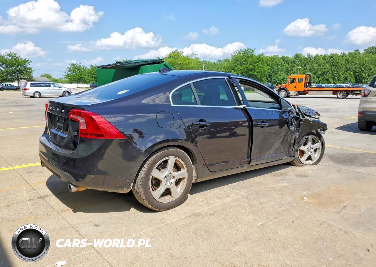 2013 Volvo S60 T5 VIN:YV1612FS5D2224218 - 3