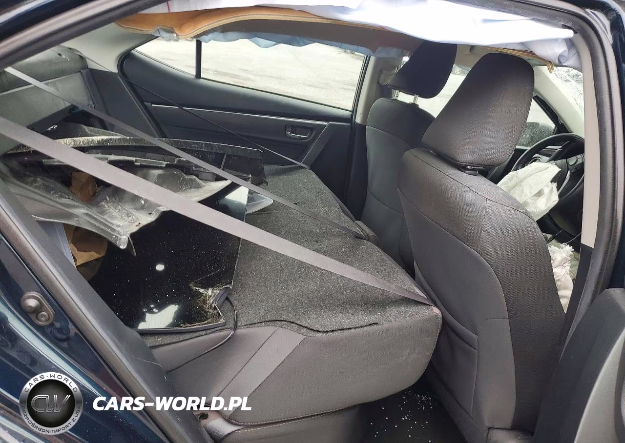 2018 Toyota Corolla Le VIN:2T1BURHE0JC053144 - 10