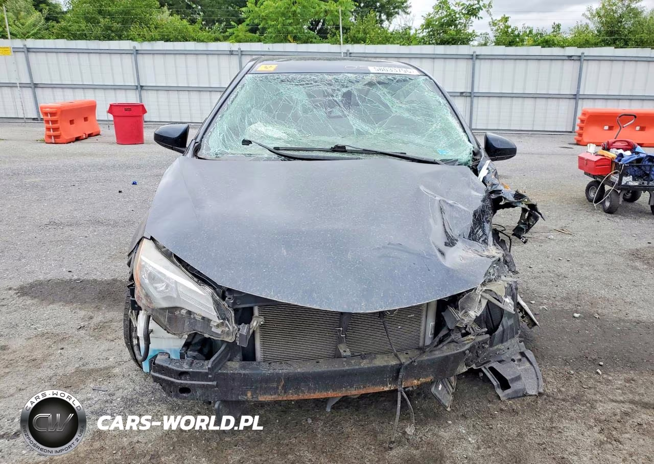 2018 Toyota Corolla Le VIN:2T1BURHE0JC053144 - 5