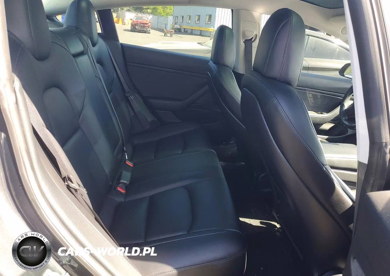 2019 Tesla Model 3 VIN:5YJ3E1EB3KF210482 - 10