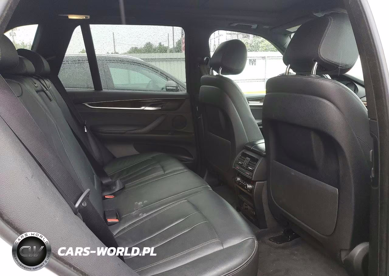 2018 BMW X5 xDrive35I VIN:5UXKR0C5XJL075647 - 11