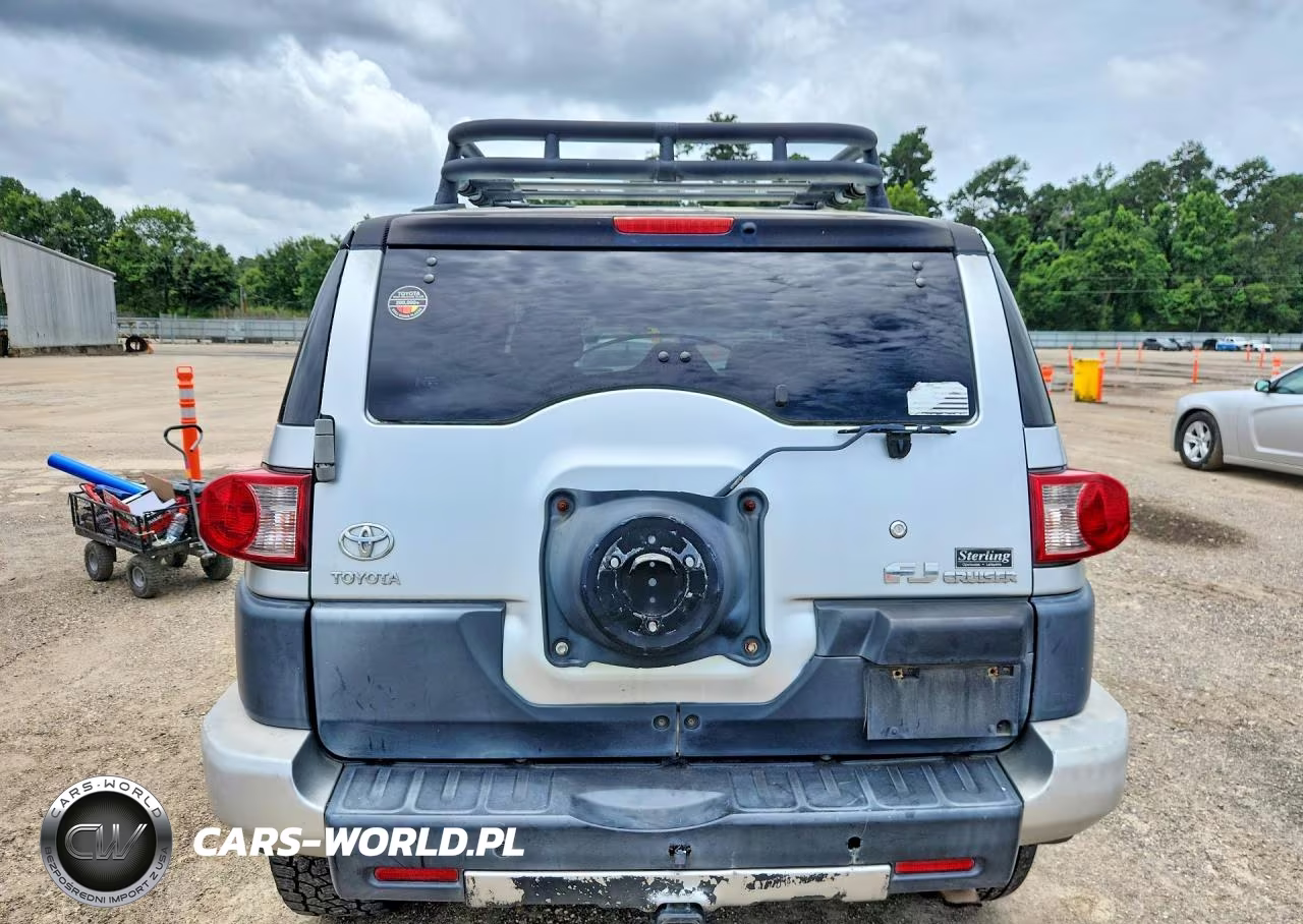 2007 Toyota Fj Cruiser Base VIN:JTEZU11F070002499 - 6