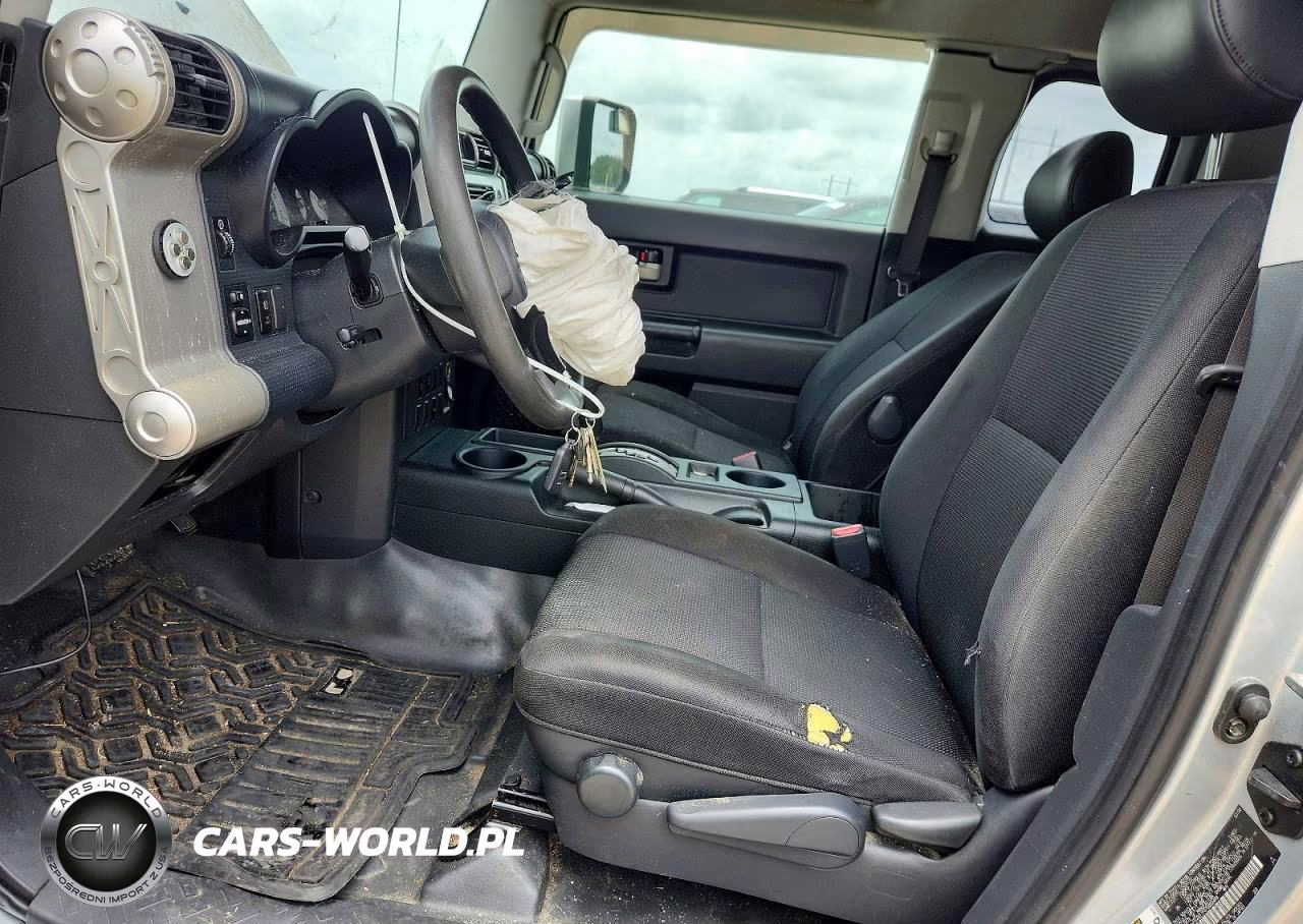 2007 Toyota Fj Cruiser Base VIN:JTEZU11F070002499 - 7