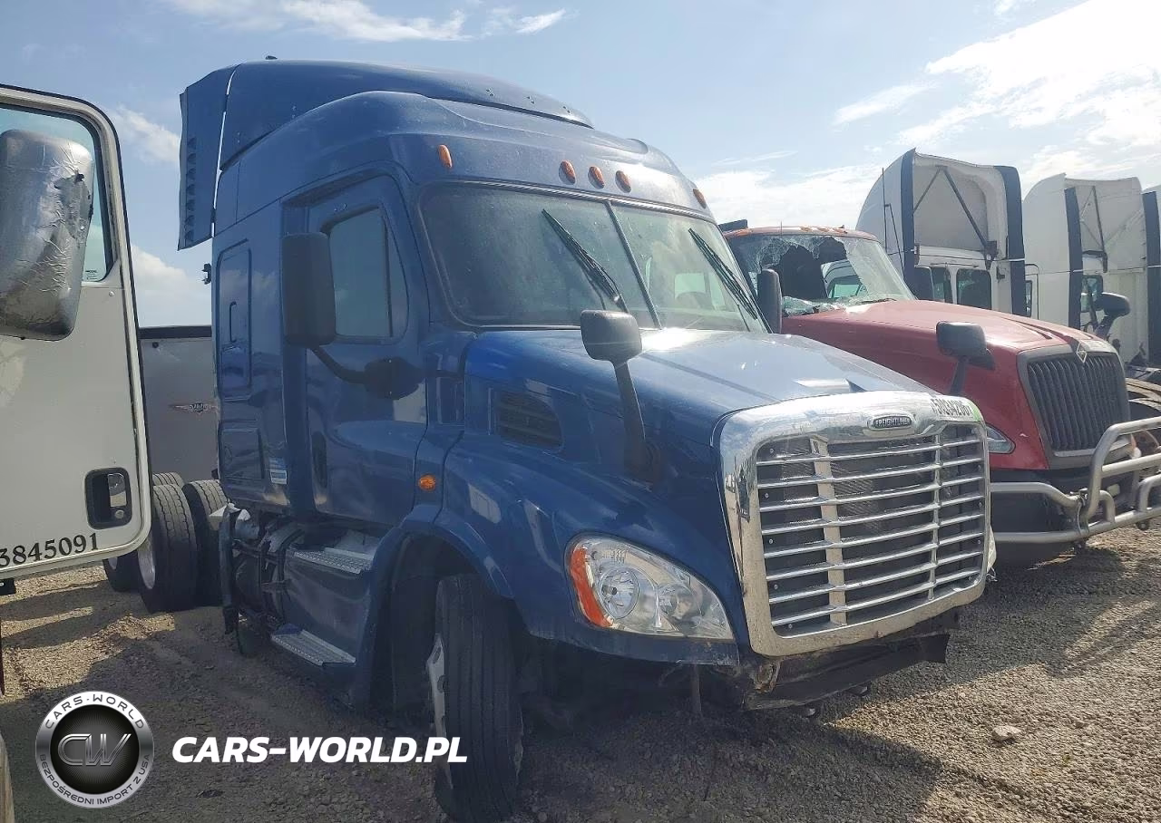 2016 Freightliner Cascadia 113 Semi Truck